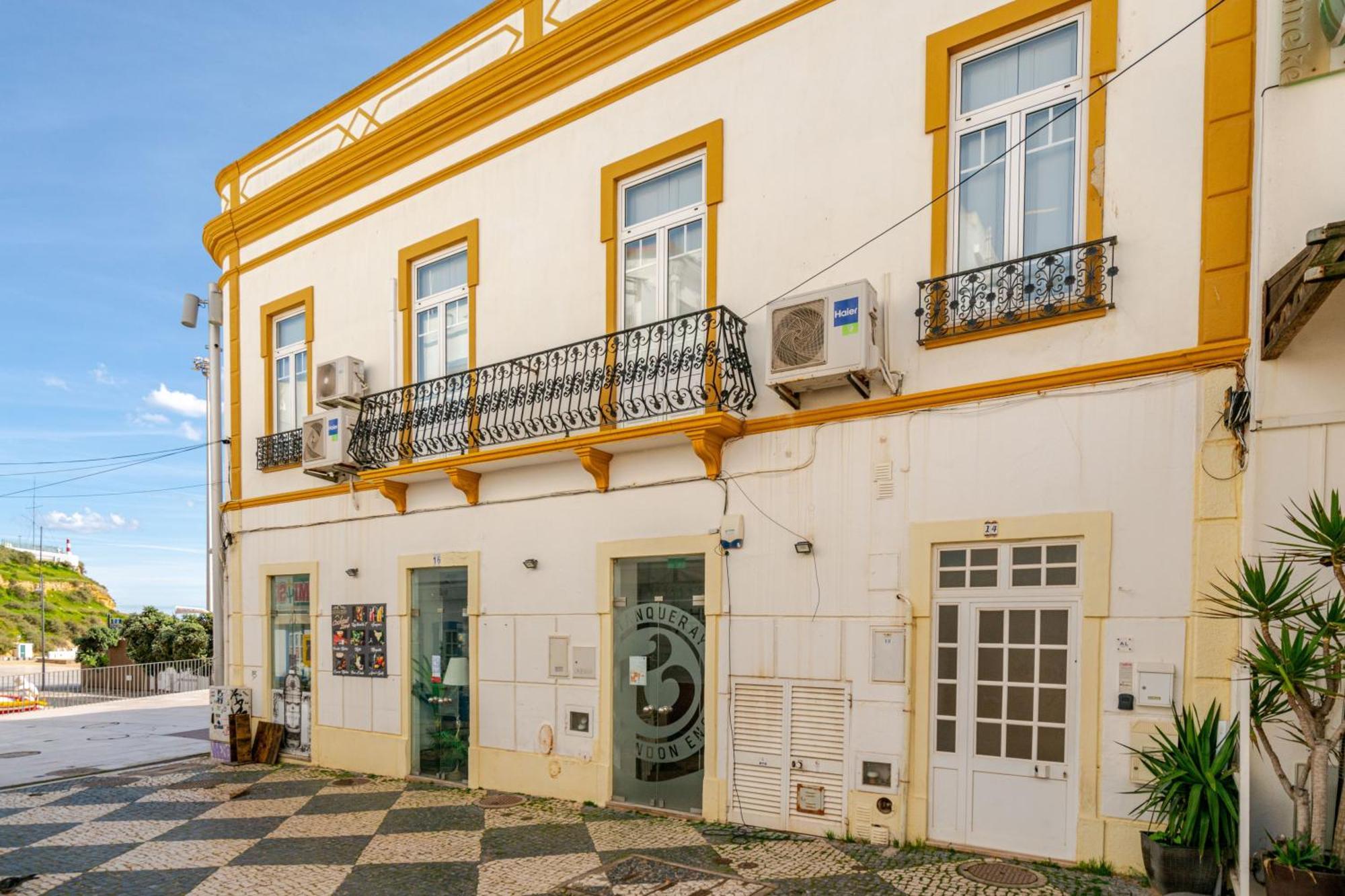 Down Town Beach House Albufeira Buitenkant foto