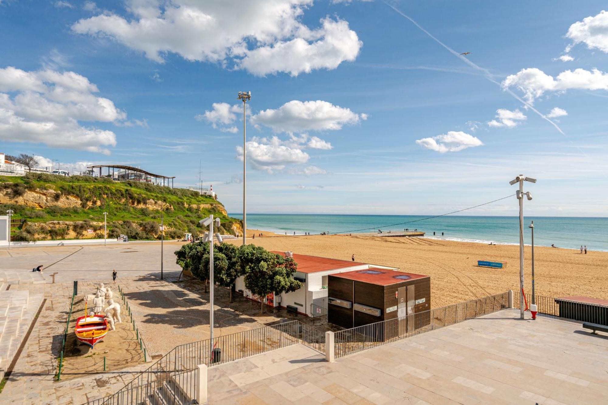 Down Town Beach House Albufeira Buitenkant foto